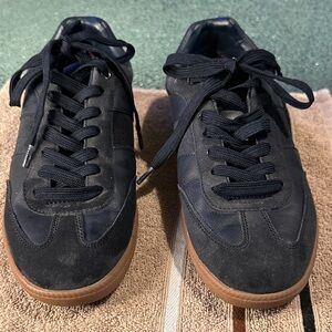 Ben Sherman Men's Navy Suede & Leather Low-Top Sneakers with Gum Sole